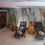 Szafir 3*