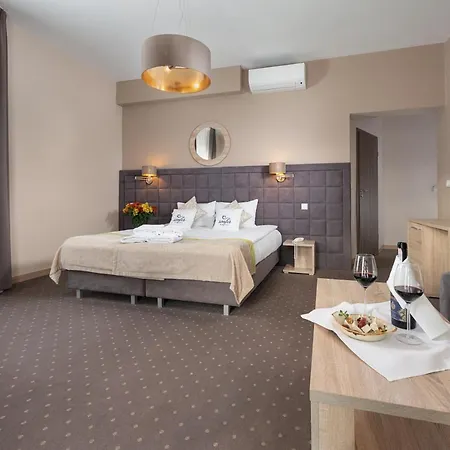 Szafir 호텔 Jastrzębia Góra