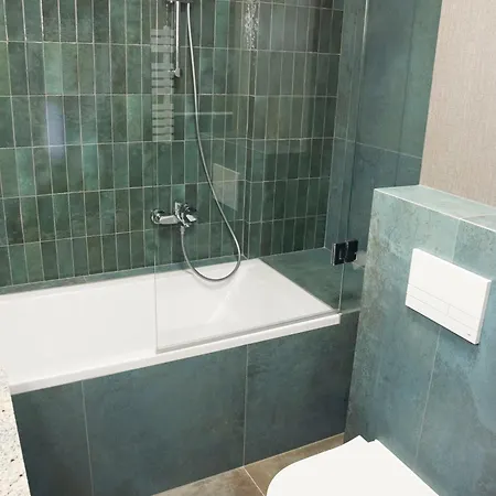Szafir 3*