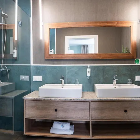 Szafir Hotel 3*