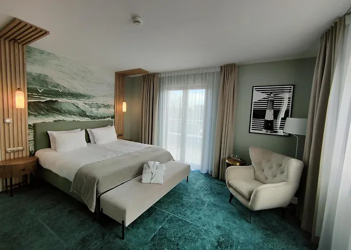 Szafir Jastrzębia Góra