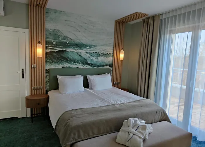 Szafir 3* Jastrzębia Góra